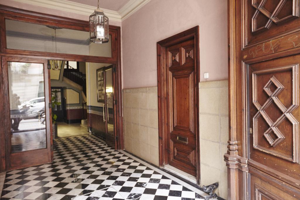 Close To Passeig De Gracia บาร์เซโลนา ภายนอก รูปภาพ